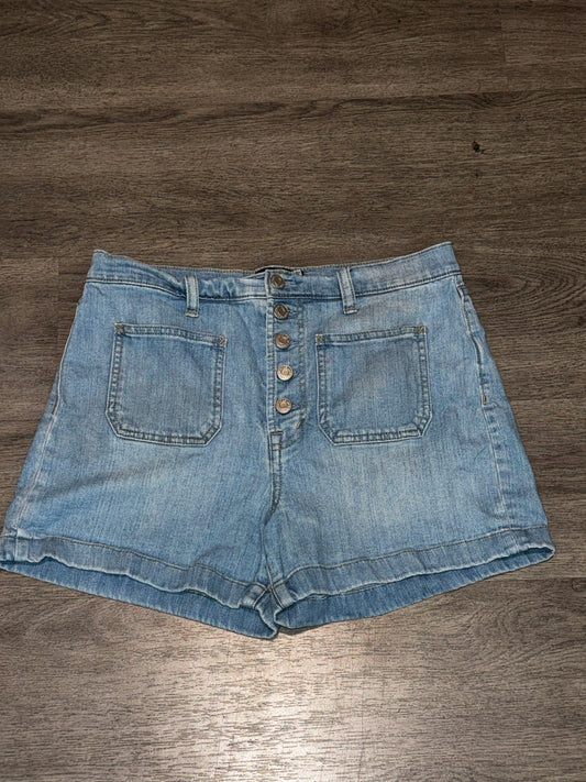 29 GAP High Rise 4” Shorts